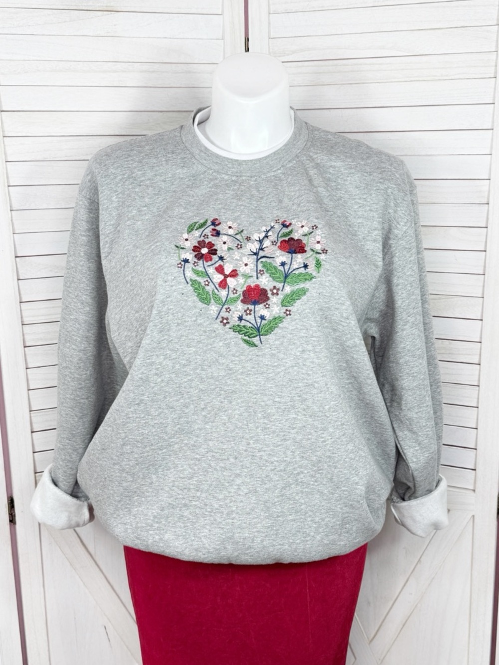 Vintage King Universal Cottagecore Floral‎ Heart Embroidered Sweatshirt Grey 2XL